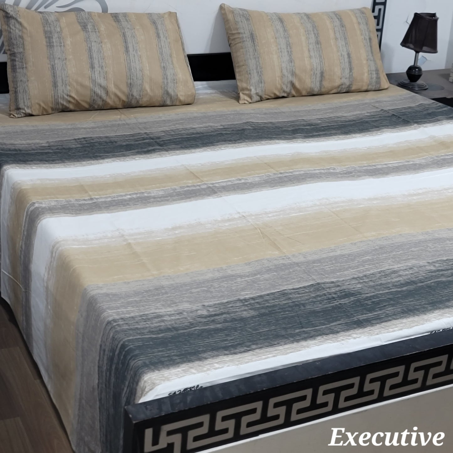 ChenOne Export Quality Pure Cotton Jumbo King Size Bedsheet Set (3-Piece)