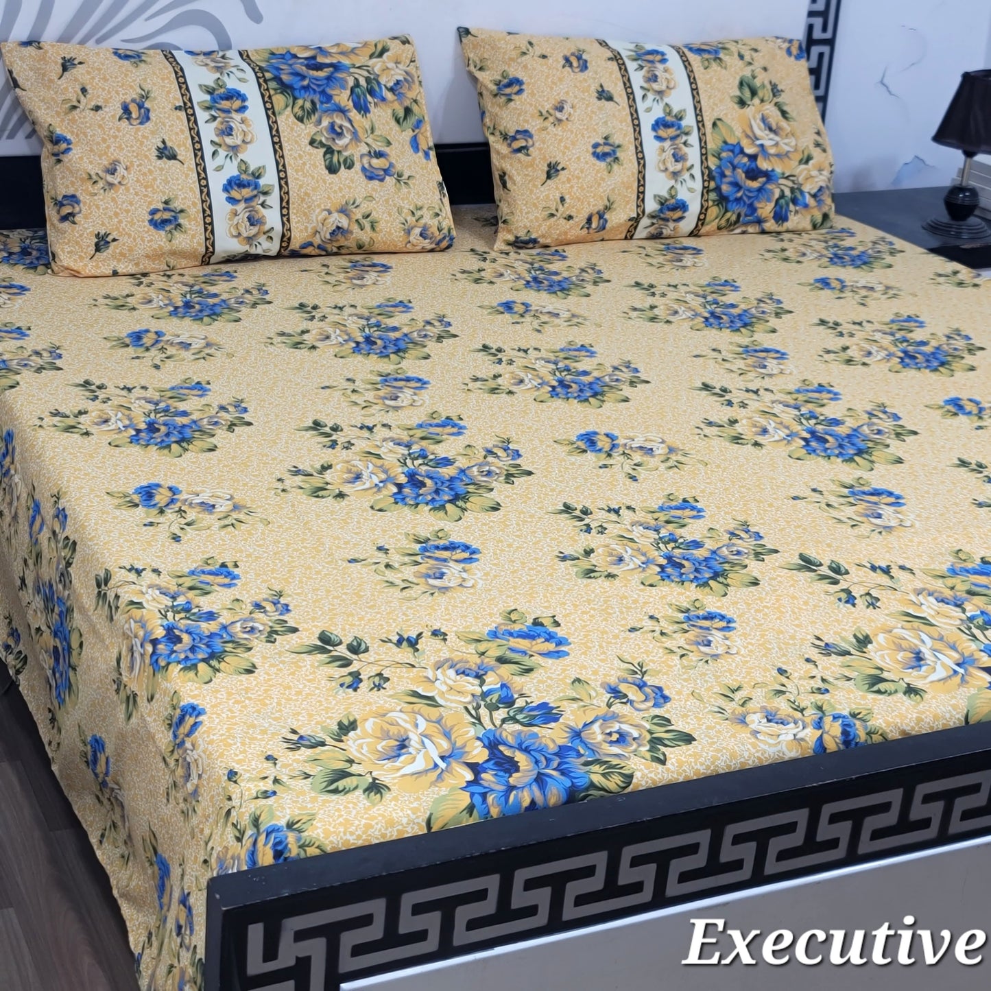 ChenOne Export Quality Pure Cotton Jumbo King Size Bedsheet Set (3-Piece)
