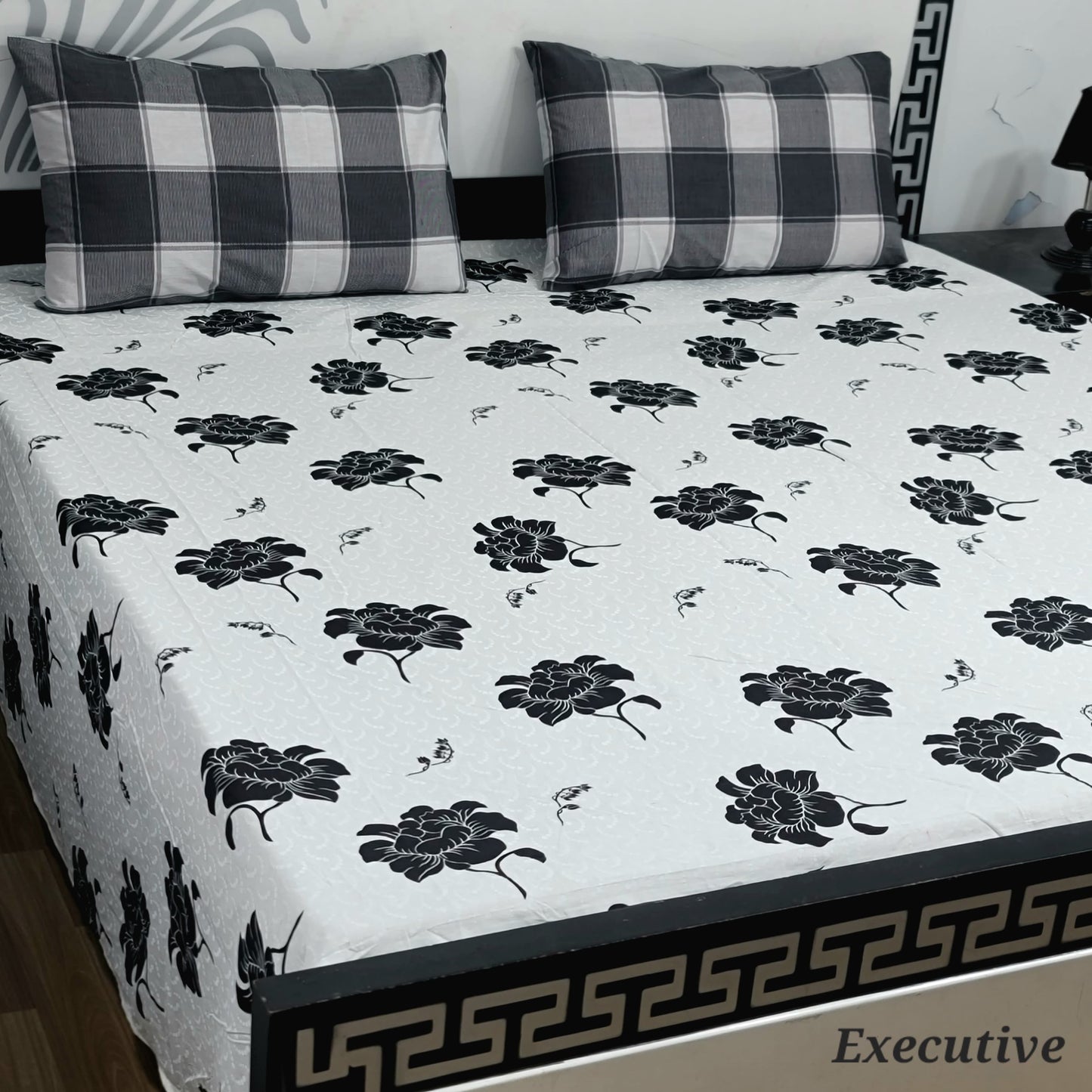 ChenOne Export Quality Pure Cotton Jumbo King Size Bedsheet Set (3-Piece)