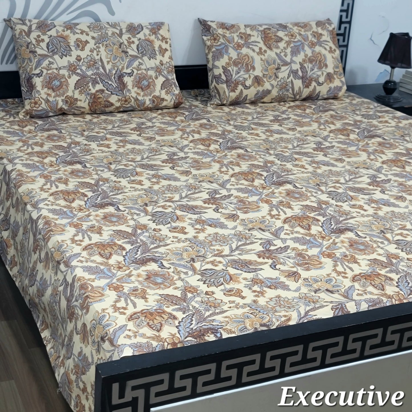 ChenOne Export Quality Pure Cotton Jumbo King Size Bedsheet Set (3-Piece)